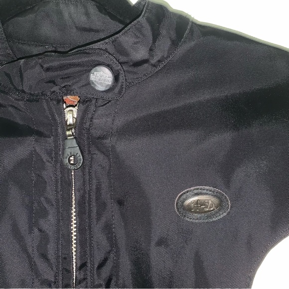 Size Medium - Women’s Authentic Vintage Harley Davidson Jacket - Picture 5 of 9